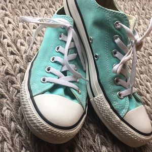 Converse Chuck Taylor All Star Low Top Size 7